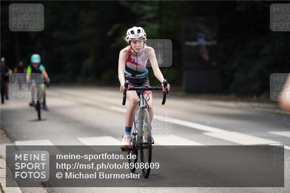 14.09.2025 - Stadtparktriathlon Michael Burmester http://msf.ph/oto/8908609 14.09.2025 14:26:39 Radfahren 1721, 1726, 1748, 1773, 1779 meine-sportfotos.de
