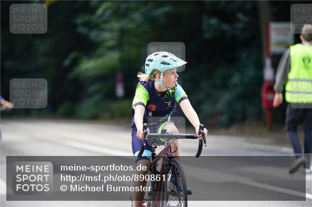 14.09.2025 - Stadtparktriathlon Michael Burmester http://msf.ph/oto/8908617 14.09.2025 14:26:42 Radfahren 1721, 1726, 1748, 1773 meine-sportfotos.de