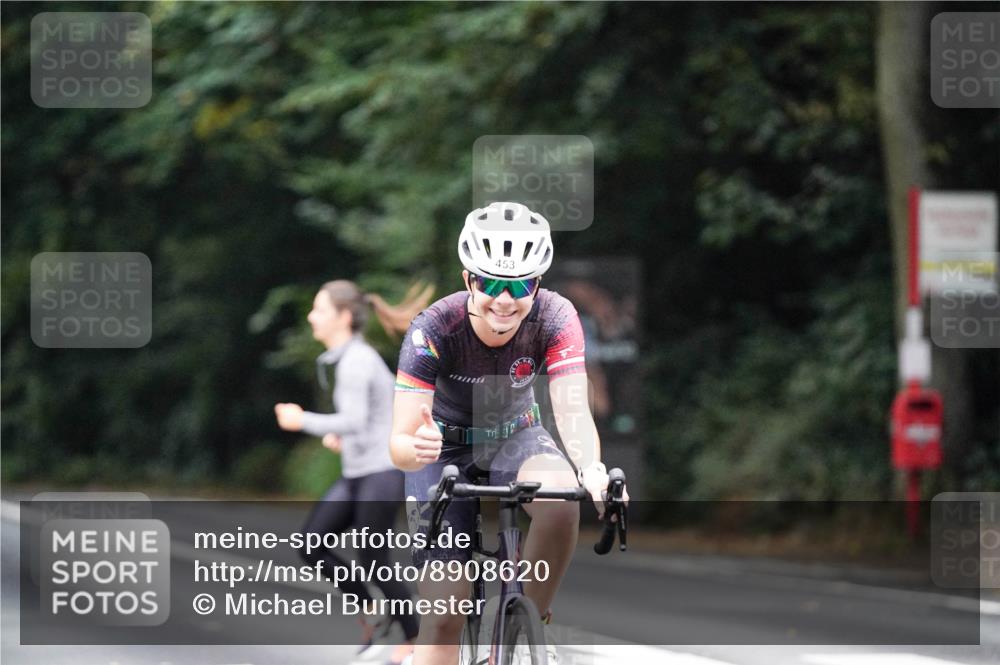 14.09.2025 - Stadtparktriathlon Michael Burmester http://msf.ph/oto/8908620 14.09.2025 09:38:24 Radfahren 391, 421, 453, 458 meine-sportfotos.de
