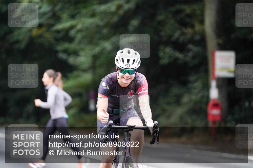 14.09.2025 - Stadtparktriathlon Michael Burmester http://msf.ph/oto/8908622 14.09.2025 09:38:24 Radfahren 391, 421, 453, 458 meine-sportfotos.de