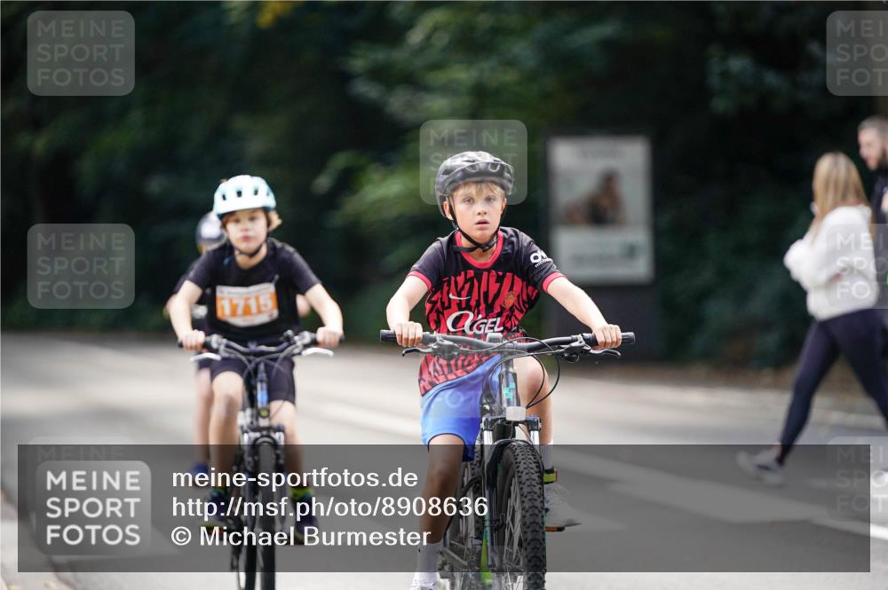 14.09.2025 - Stadtparktriathlon Michael Burmester http://msf.ph/oto/8908636 14.09.2025 14:26:50 Radfahren 1715, 1750, 1757, 1773 meine-sportfotos.de