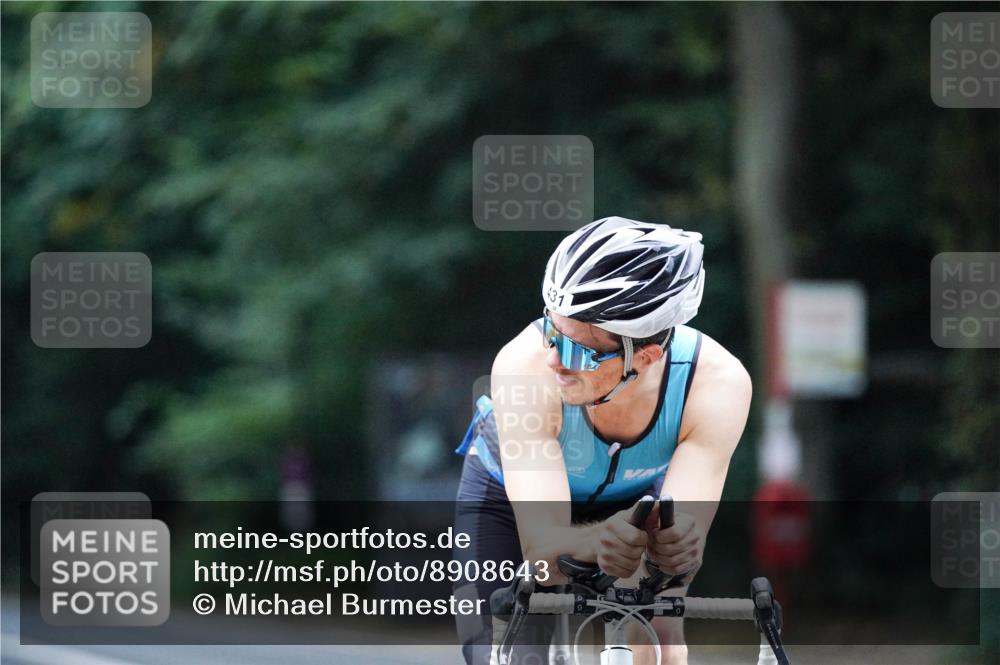 14.09.2025 - Stadtparktriathlon Michael Burmester http://msf.ph/oto/8908643 14.09.2025 09:38:45 Radfahren 474, 493 meine-sportfotos.de