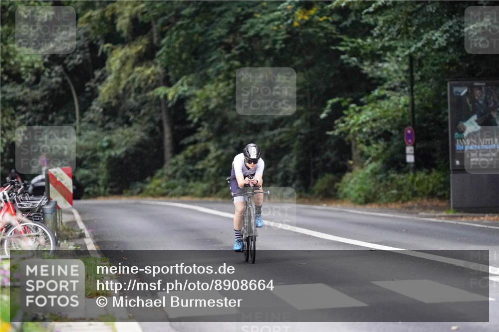14.09.2025 - Stadtparktriathlon Michael Burmester http://msf.ph/oto/8908664 14.09.2025 09:39:43 Radfahren 471, 488 meine-sportfotos.de