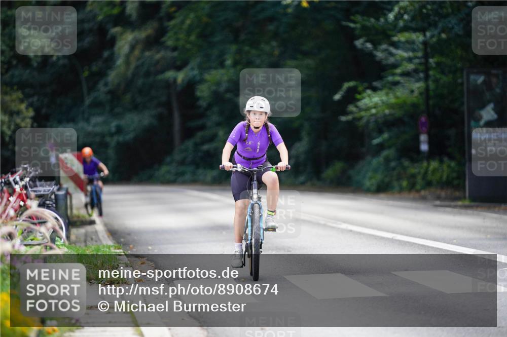 14.09.2025 - Stadtparktriathlon Michael Burmester http://msf.ph/oto/8908674 14.09.2025 14:27:23 Radfahren 1712, 1749 meine-sportfotos.de
