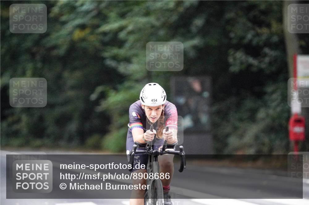 14.09.2025 - Stadtparktriathlon Michael Burmester http://msf.ph/oto/8908686 14.09.2025 09:40:14 Radfahren 454, 464, 473, 481, 482 meine-sportfotos.de