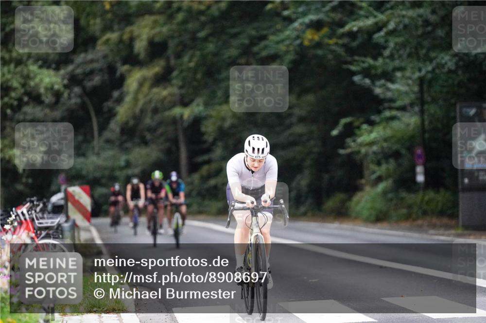 14.09.2025 - Stadtparktriathlon Michael Burmester http://msf.ph/oto/8908697 14.09.2025 09:40:23 Radfahren 443, 447, 473, 475, 481, 483, 486 meine-sportfotos.de