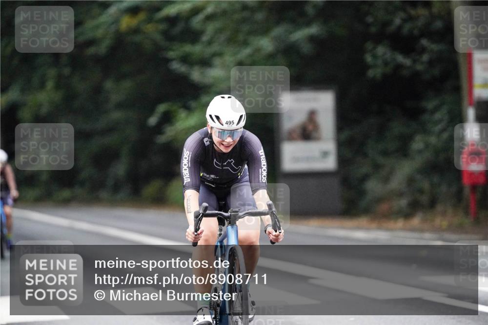 14.09.2025 - Stadtparktriathlon Michael Burmester http://msf.ph/oto/8908711 14.09.2025 09:40:33 Radfahren 443, 446, 447, 483, 486, 495 meine-sportfotos.de