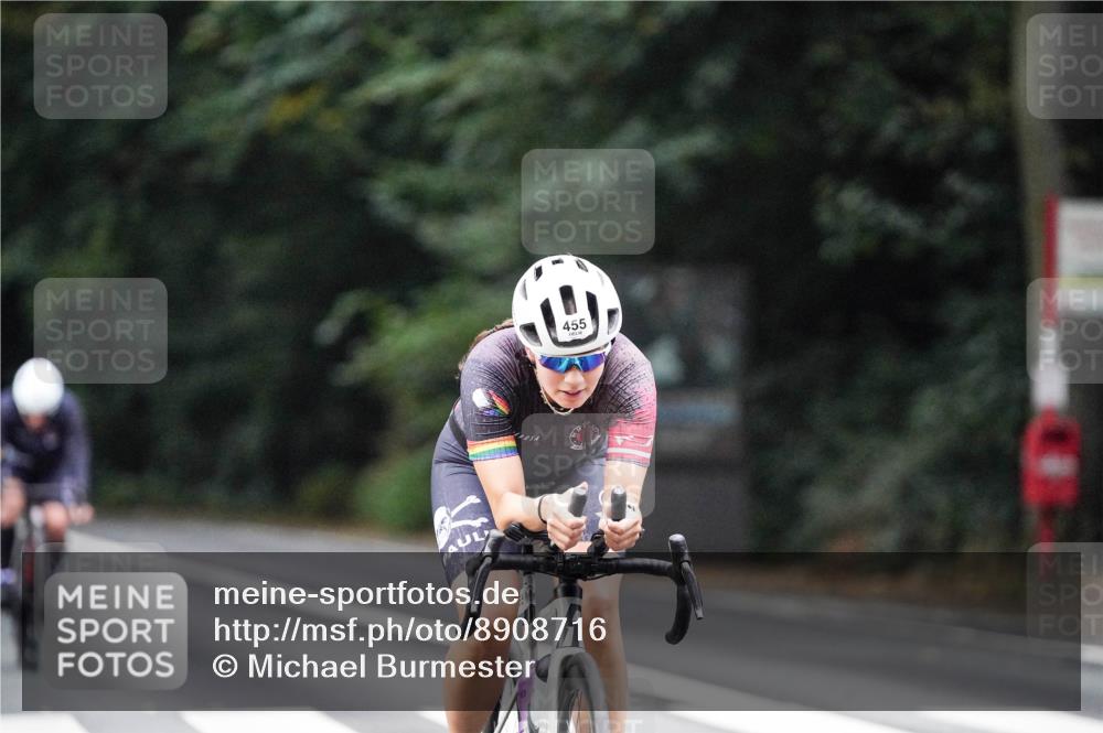 14.09.2025 - Stadtparktriathlon Michael Burmester http://msf.ph/oto/8908716 14.09.2025 09:40:50 Radfahren 440, 442, 455 meine-sportfotos.de
