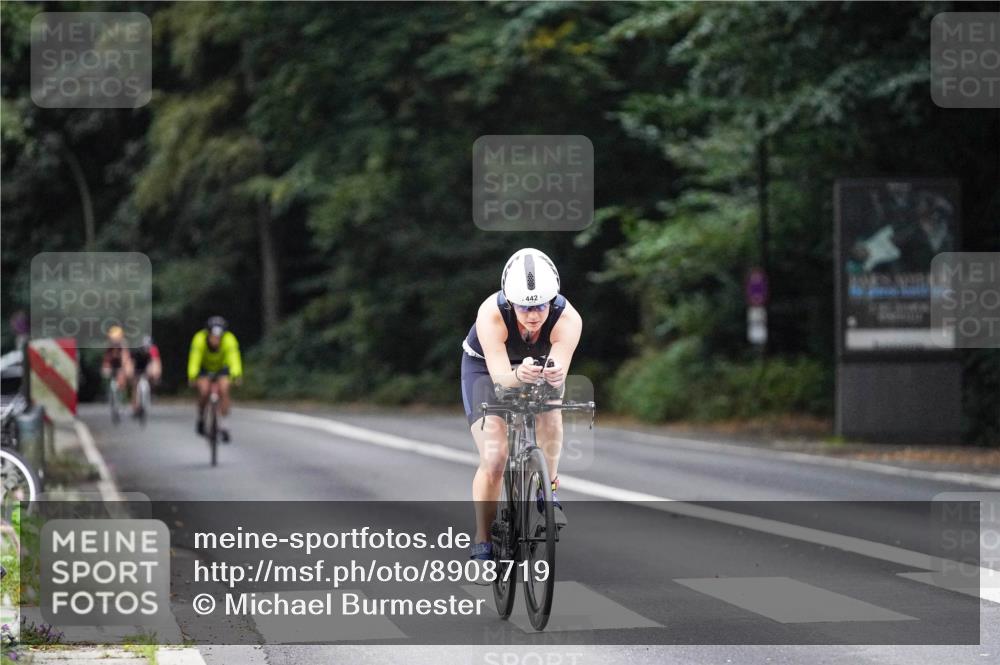 14.09.2025 - Stadtparktriathlon Michael Burmester http://msf.ph/oto/8908719 14.09.2025 09:40:55 Radfahren 420, 440, 442, 455, 503 meine-sportfotos.de