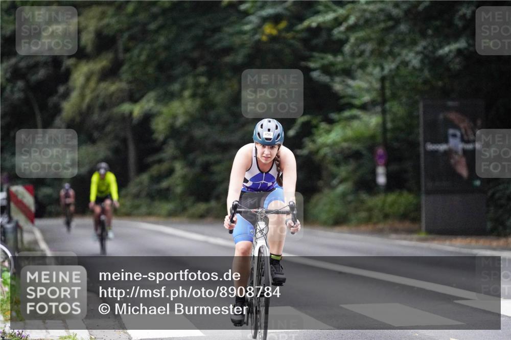 14.09.2025 - Stadtparktriathlon Michael Burmester http://msf.ph/oto/8908784 14.09.2025 09:43:34 Radfahren 456, 494, 504 meine-sportfotos.de