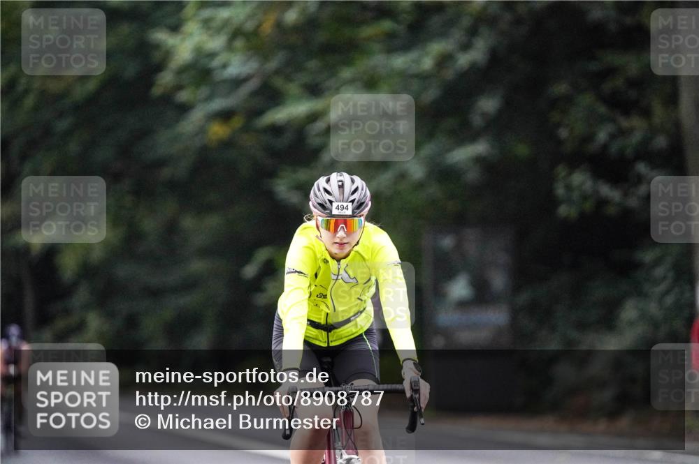 14.09.2025 - Stadtparktriathlon Michael Burmester http://msf.ph/oto/8908787 14.09.2025 09:43:39 Radfahren 456, 494, 504, 505 meine-sportfotos.de