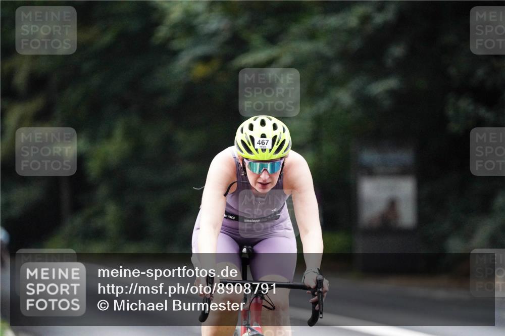 14.09.2025 - Stadtparktriathlon Michael Burmester http://msf.ph/oto/8908791 14.09.2025 09:43:50 Radfahren 467 meine-sportfotos.de