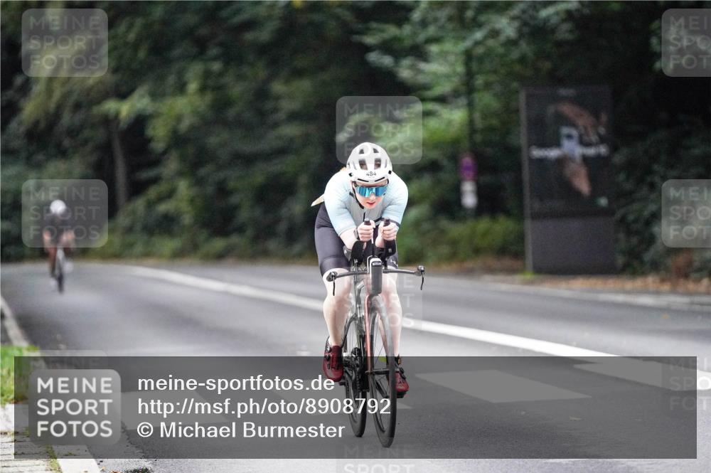14.09.2025 - Stadtparktriathlon Michael Burmester http://msf.ph/oto/8908792 14.09.2025 09:43:59 Radfahren 484, 501 meine-sportfotos.de
