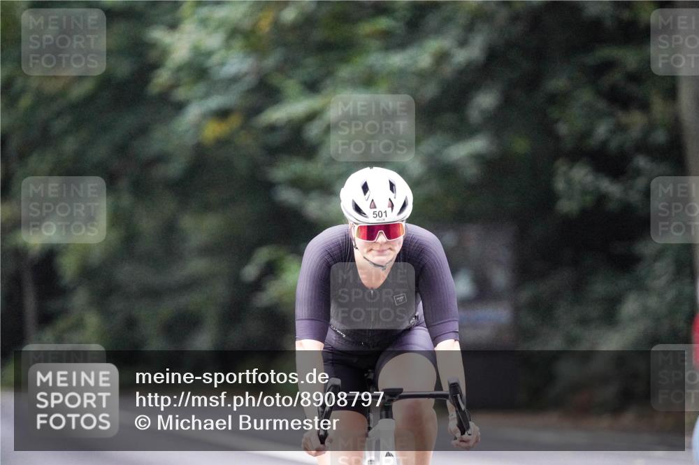 14.09.2025 - Stadtparktriathlon Michael Burmester http://msf.ph/oto/8908797 14.09.2025 09:44:06 Radfahren 501 meine-sportfotos.de