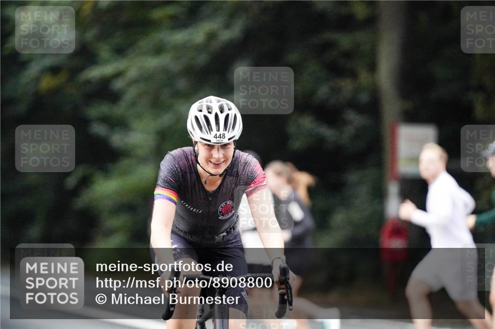 14.09.2025 - Stadtparktriathlon Michael Burmester http://msf.ph/oto/8908800 14.09.2025 09:44:18 Radfahren 448 meine-sportfotos.de