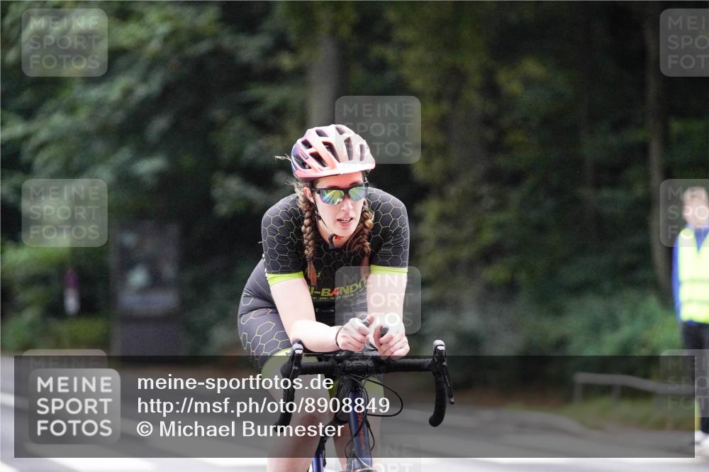 14.09.2025 - Stadtparktriathlon Michael Burmester http://msf.ph/oto/8908849 14.09.2025 09:47:47 Radfahren 483, 488, 503 meine-sportfotos.de