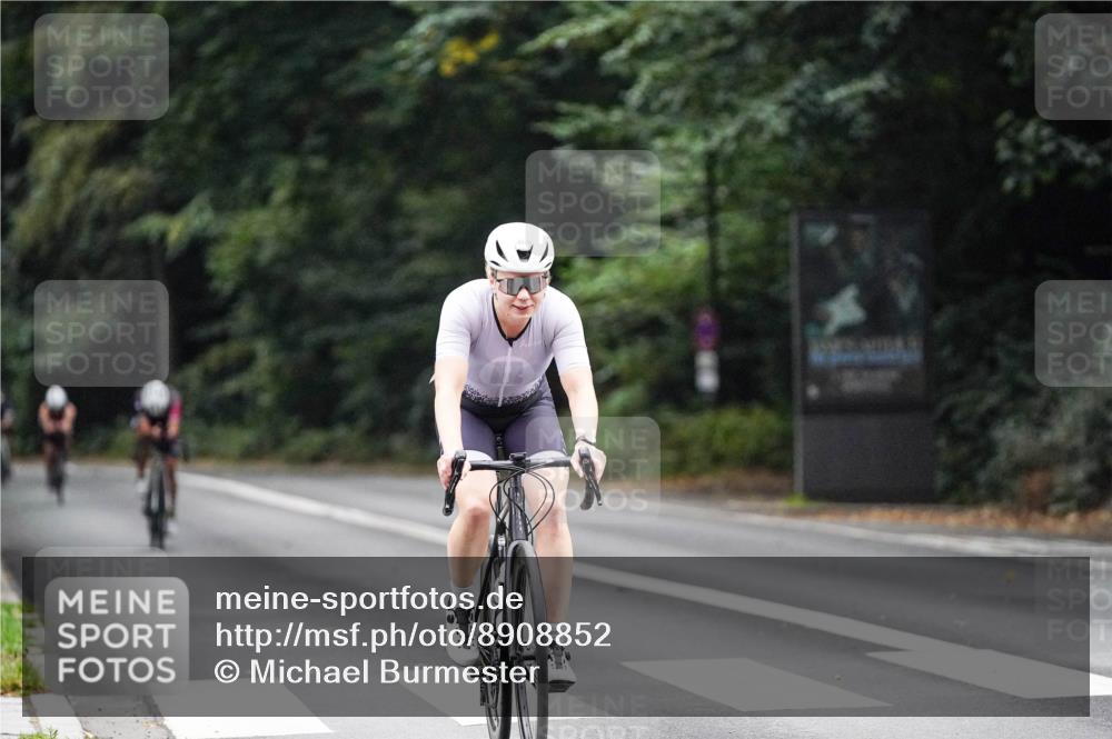 14.09.2025 - Stadtparktriathlon Michael Burmester http://msf.ph/oto/8908852 14.09.2025 09:48:02 Radfahren 442, 455, 469 meine-sportfotos.de