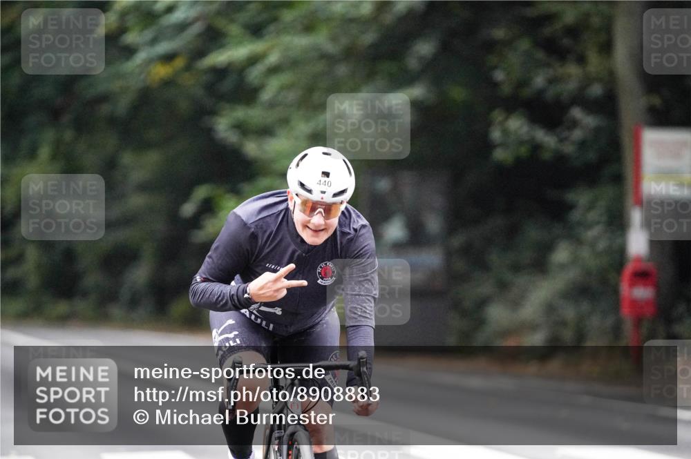 14.09.2025 - Stadtparktriathlon Michael Burmester http://msf.ph/oto/8908883 14.09.2025 09:48:45 Radfahren 440, 554 meine-sportfotos.de