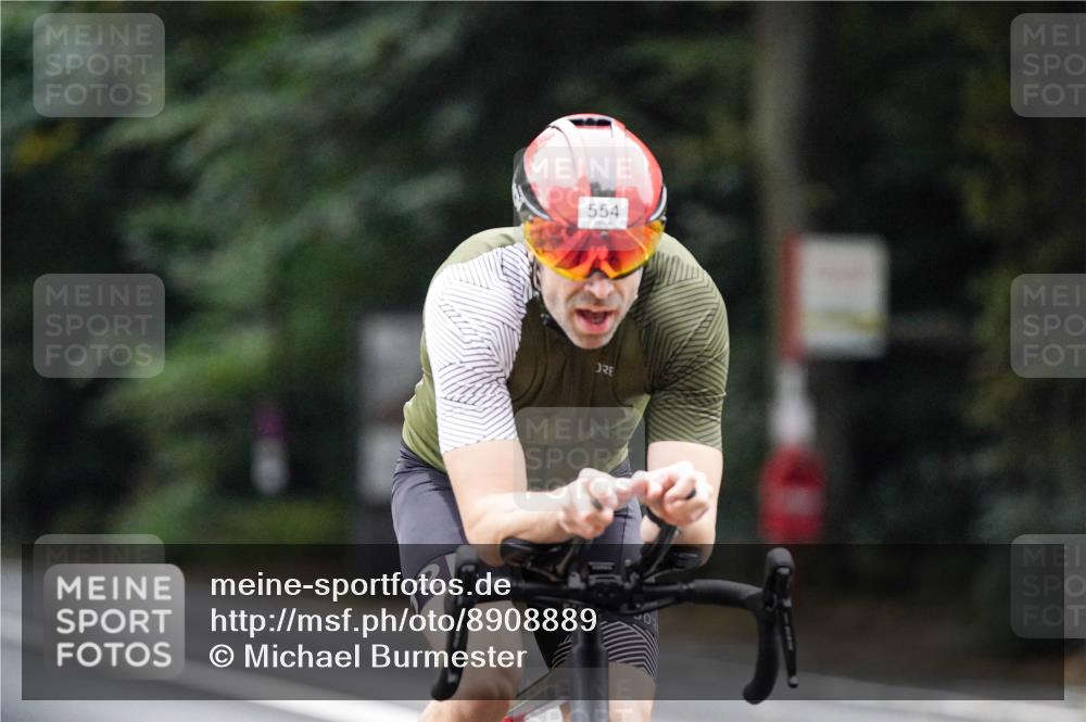 14.09.2025 - Stadtparktriathlon Michael Burmester http://msf.ph/oto/8908889 14.09.2025 09:48:52 Radfahren 452, 554 meine-sportfotos.de
