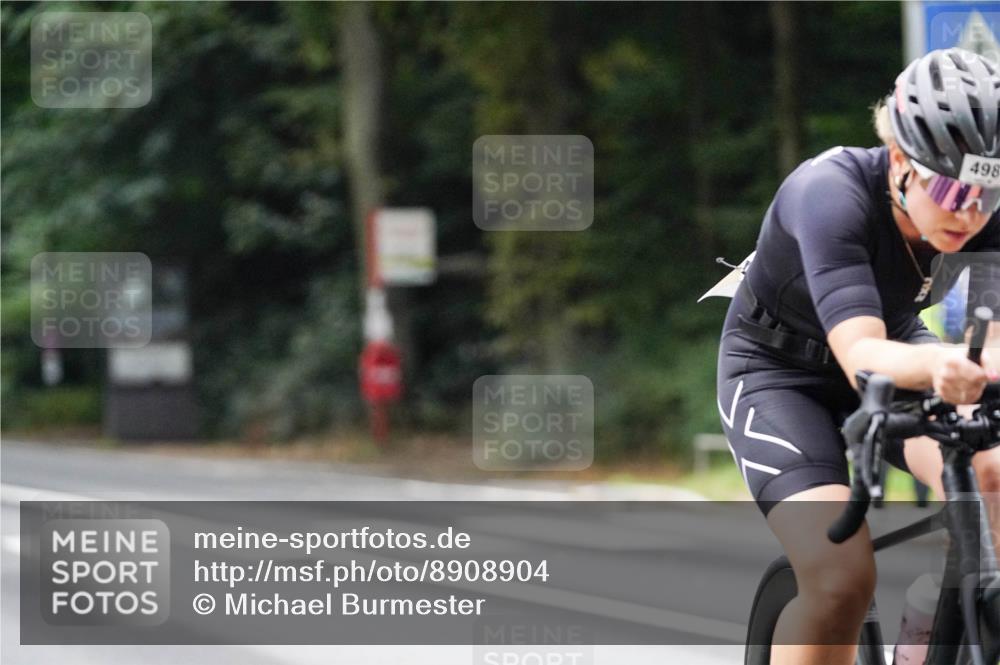 14.09.2025 - Stadtparktriathlon Michael Burmester http://msf.ph/oto/8908904 14.09.2025 09:50:48 Radfahren 498, 594, 604, 610 meine-sportfotos.de