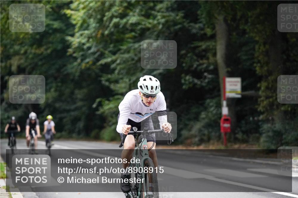 14.09.2025 - Stadtparktriathlon Michael Burmester http://msf.ph/oto/8908915 14.09.2025 09:50:59 Radfahren 504, 528, 563, 580, 610 meine-sportfotos.de
