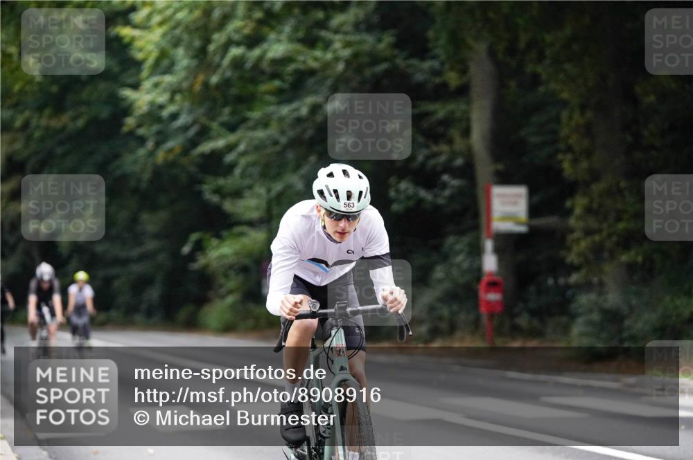 14.09.2025 - Stadtparktriathlon Michael Burmester http://msf.ph/oto/8908916 14.09.2025 09:50:59 Radfahren 504, 528, 563, 580, 610 meine-sportfotos.de