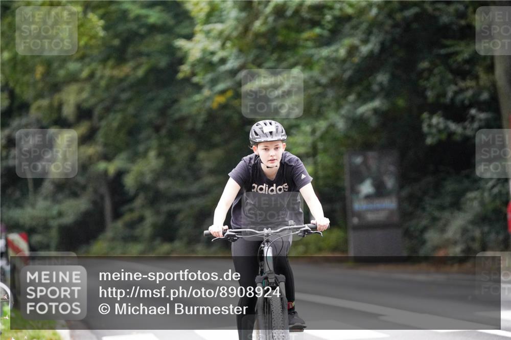 14.09.2025 - Stadtparktriathlon Michael Burmester http://msf.ph/oto/8908924 14.09.2025 09:51:05 Radfahren 504, 528, 563, 580 meine-sportfotos.de