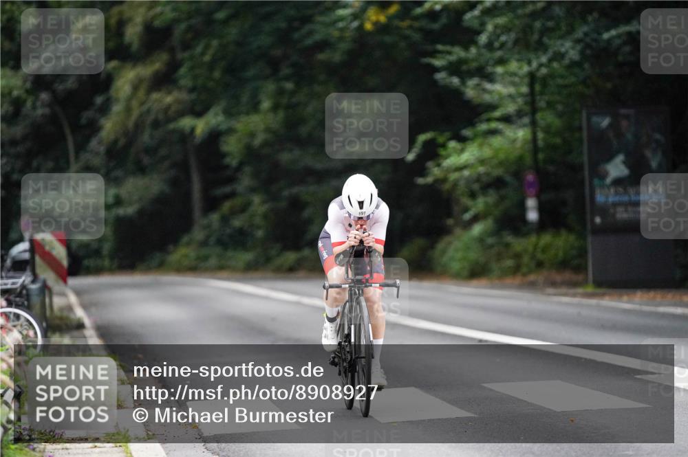 14.09.2025 - Stadtparktriathlon Michael Burmester http://msf.ph/oto/8908927 14.09.2025 09:51:17 Radfahren 597 meine-sportfotos.de