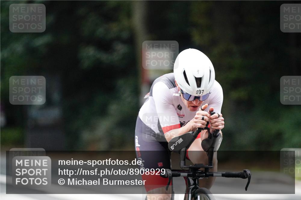 14.09.2025 - Stadtparktriathlon Michael Burmester http://msf.ph/oto/8908929 14.09.2025 09:51:18 Radfahren 597 meine-sportfotos.de