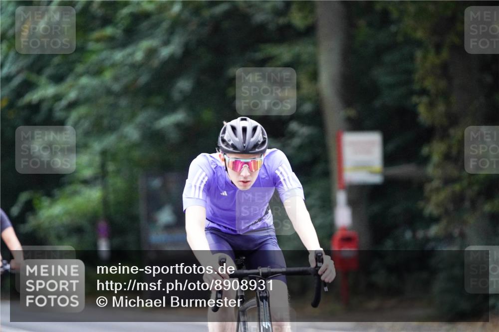 14.09.2025 - Stadtparktriathlon Michael Burmester http://msf.ph/oto/8908931 14.09.2025 09:51:34 Radfahren 512, 533, 570 meine-sportfotos.de