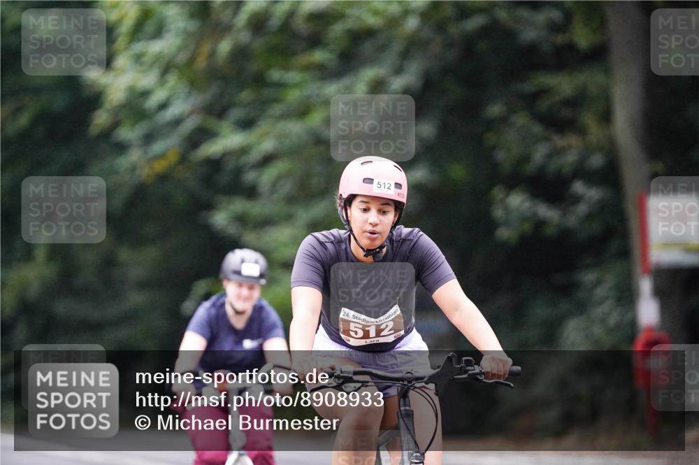 14.09.2025 - Stadtparktriathlon Michael Burmester http://msf.ph/oto/8908933 14.09.2025 09:51:35 Radfahren 512, 533, 570, 620 meine-sportfotos.de