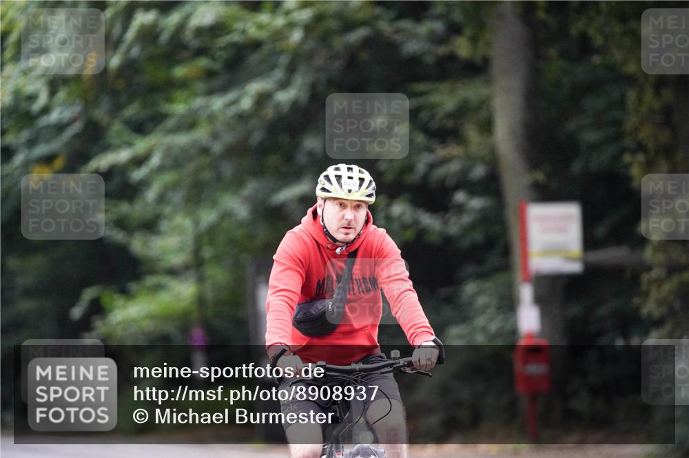14.09.2025 - Stadtparktriathlon Michael Burmester http://msf.ph/oto/8908937 14.09.2025 09:51:42 Radfahren 505, 512, 533, 620 meine-sportfotos.de