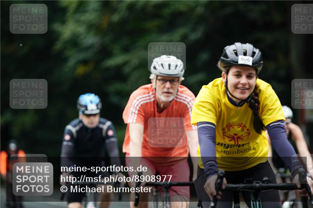 14.09.2025 - Stadtparktriathlon Michael Burmester http://msf.ph/oto/8908977 14.09.2025 09:53:09 Radfahren 485, 577, 591, 606, 609, 616 meine-sportfotos.de