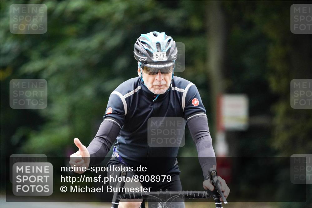 14.09.2025 - Stadtparktriathlon Michael Burmester http://msf.ph/oto/8908979 14.09.2025 09:53:10 Radfahren 485, 577, 591, 606, 609, 616 meine-sportfotos.de