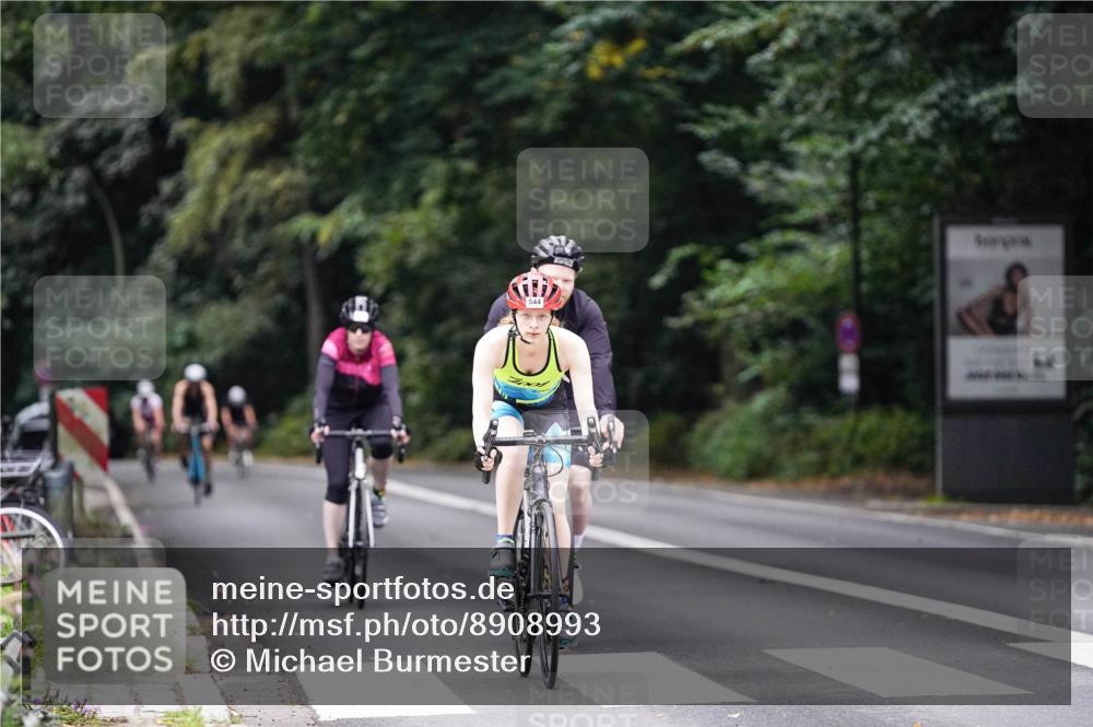 14.09.2025 - Stadtparktriathlon Michael Burmester http://msf.ph/oto/8908993 14.09.2025 09:53:33 Radfahren 500, 529, 544, 585 meine-sportfotos.de