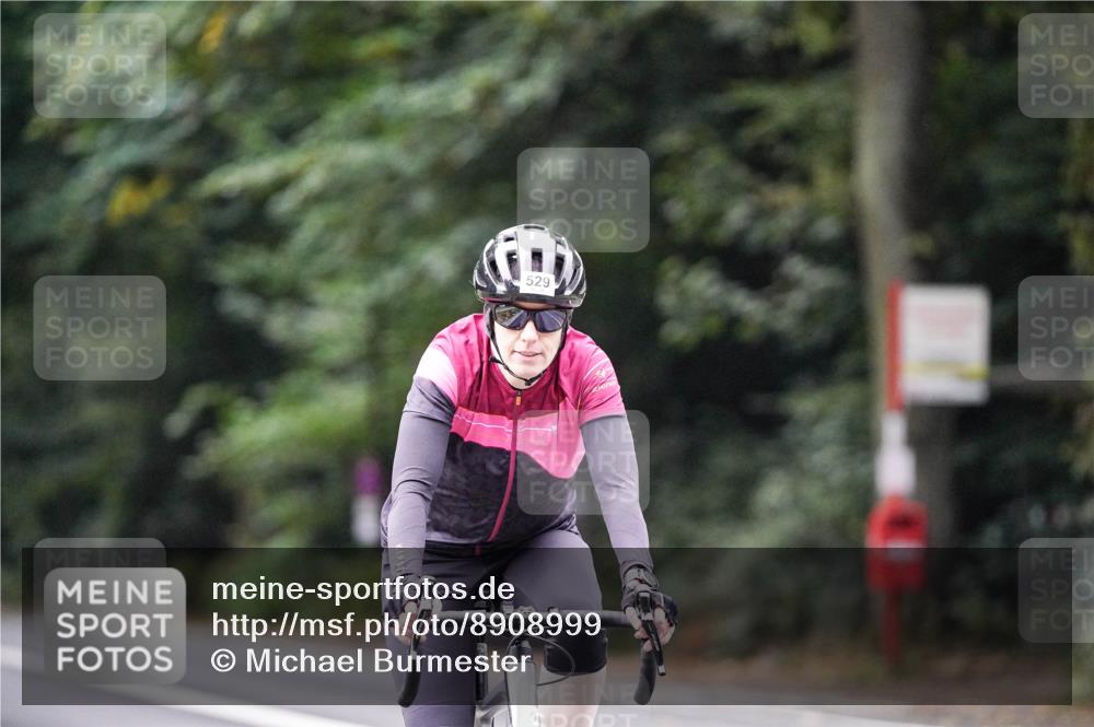 14.09.2025 - Stadtparktriathlon Michael Burmester http://msf.ph/oto/8908999 14.09.2025 09:53:36 Radfahren 500, 523, 524, 529, 544, 585 meine-sportfotos.de