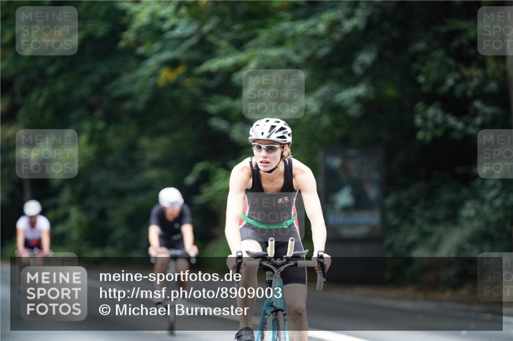 14.09.2025 - Stadtparktriathlon Michael Burmester http://msf.ph/oto/8909003 14.09.2025 09:53:40 Radfahren 500, 523, 524, 529, 544, 585 meine-sportfotos.de