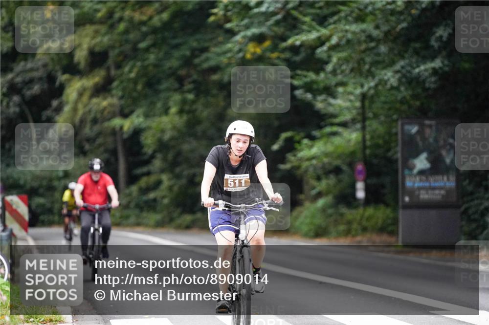 14.09.2025 - Stadtparktriathlon Michael Burmester http://msf.ph/oto/8909014 14.09.2025 09:54:04 Radfahren 511, 587, 598, 607 meine-sportfotos.de