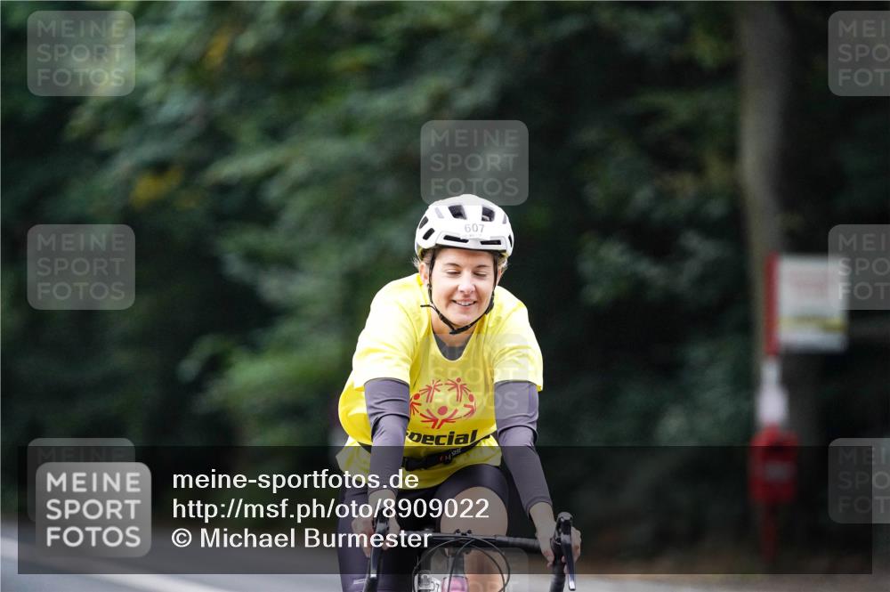 14.09.2025 - Stadtparktriathlon Michael Burmester http://msf.ph/oto/8909022 14.09.2025 09:54:10 Radfahren 511, 598, 607 meine-sportfotos.de