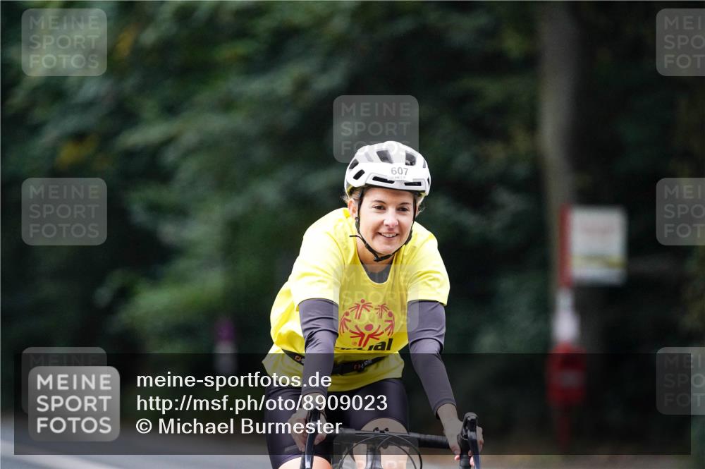14.09.2025 - Stadtparktriathlon Michael Burmester http://msf.ph/oto/8909023 14.09.2025 09:54:10 Radfahren 511, 598, 607 meine-sportfotos.de