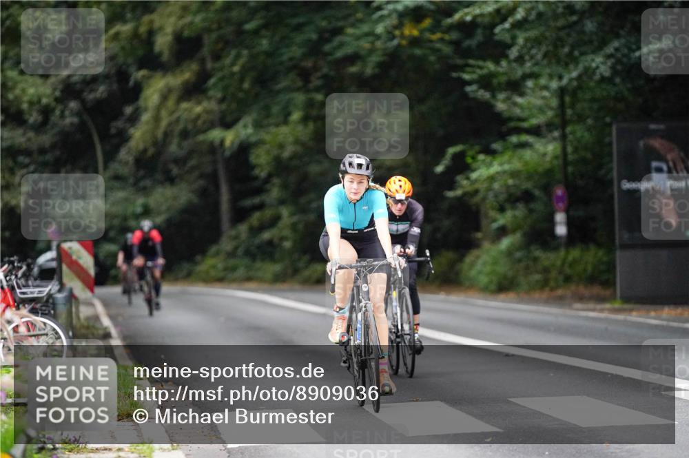 14.09.2025 - Stadtparktriathlon Michael Burmester http://msf.ph/oto/8909036 14.09.2025 09:54:39 Radfahren 514, 525, 548, 551, 561, 565 meine-sportfotos.de