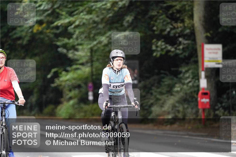 14.09.2025 - Stadtparktriathlon Michael Burmester http://msf.ph/oto/8909059 14.09.2025 09:55:09 Radfahren 509, 530, 554, 555, 571, 573, 578, 592, 602 meine-sportfotos.de