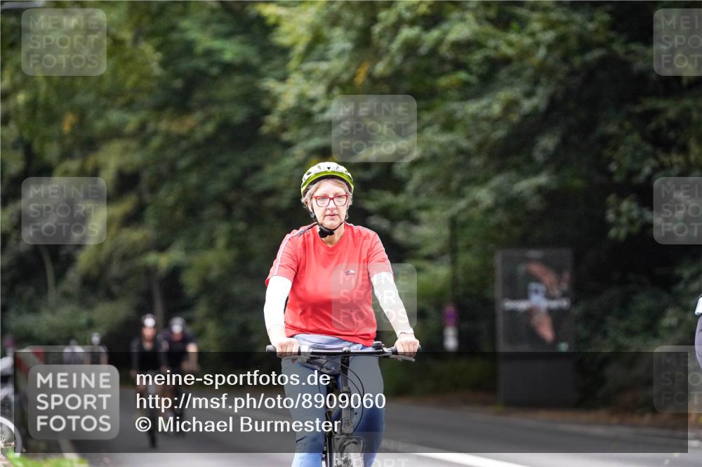14.09.2025 - Stadtparktriathlon Michael Burmester http://msf.ph/oto/8909060 14.09.2025 09:55:10 Radfahren 509, 530, 532, 554, 555, 571, 573, 578, 592, 602 meine-sportfotos.de