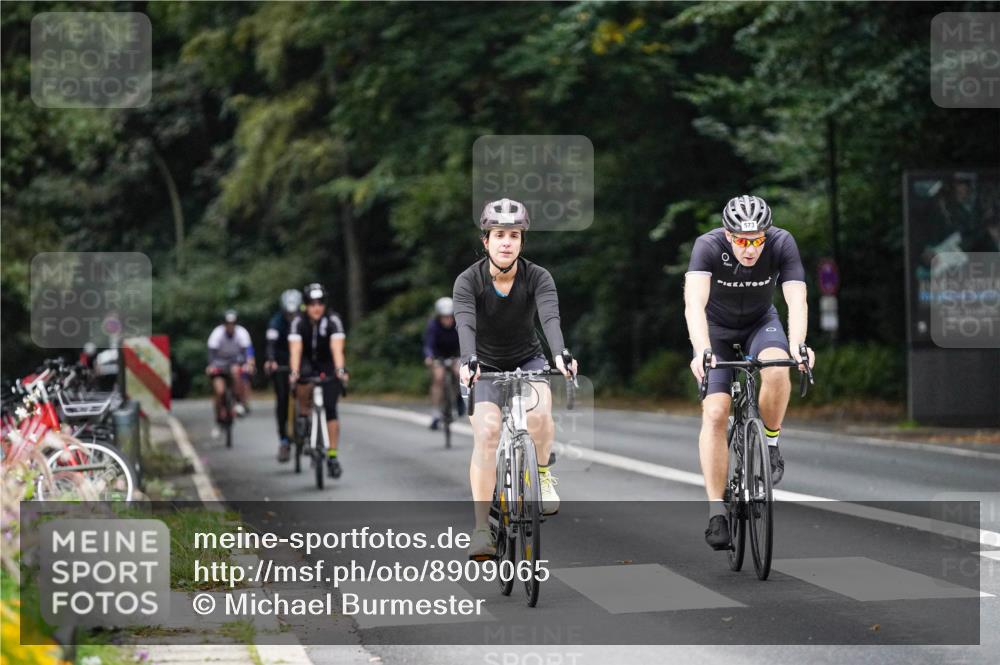 14.09.2025 - Stadtparktriathlon Michael Burmester http://msf.ph/oto/8909065 14.09.2025 09:55:13 Radfahren 509, 532, 534, 536, 554, 571, 573, 578, 592, 602 meine-sportfotos.de