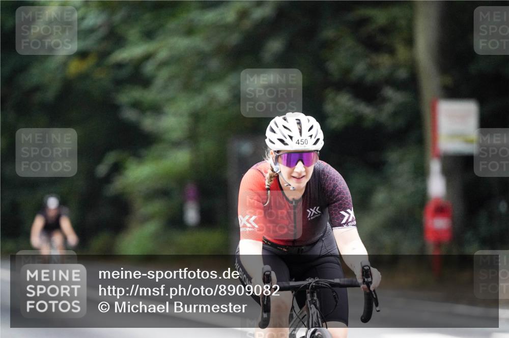 14.09.2025 - Stadtparktriathlon Michael Burmester http://msf.ph/oto/8909082 14.09.2025 09:55:29 Radfahren 450, 458, 546, 557 meine-sportfotos.de