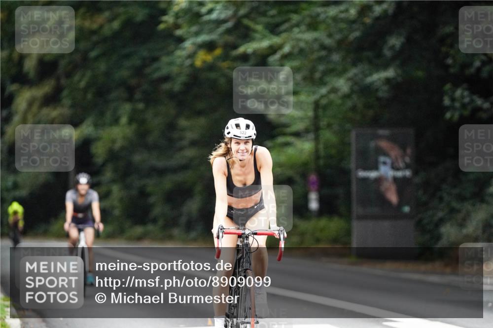 14.09.2025 - Stadtparktriathlon Michael Burmester http://msf.ph/oto/8909099 14.09.2025 09:56:04 Radfahren 521, 522, 593 meine-sportfotos.de