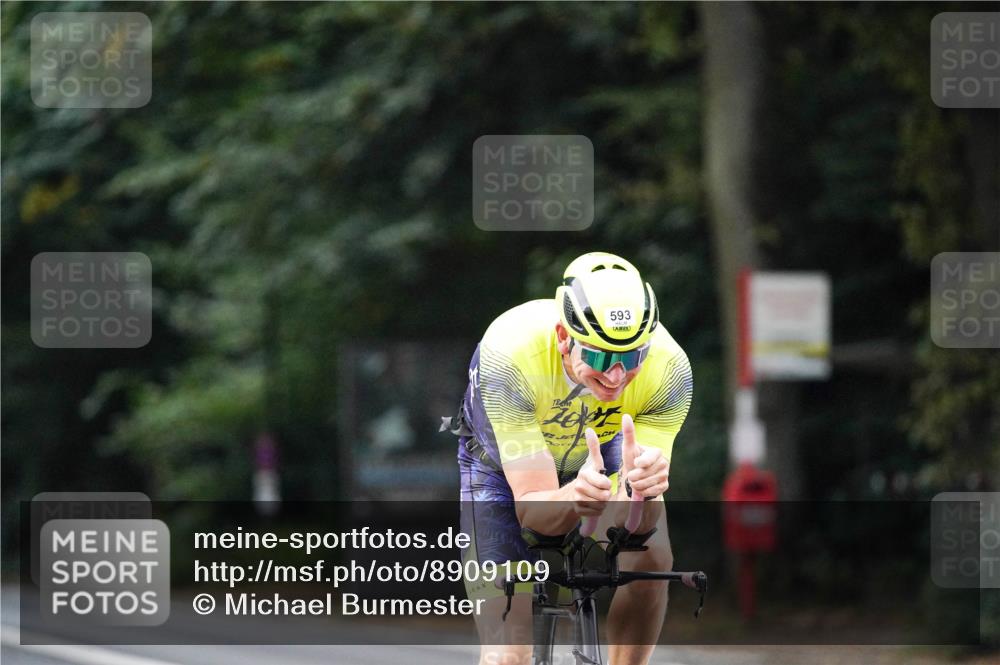 14.09.2025 - Stadtparktriathlon Michael Burmester http://msf.ph/oto/8909109 14.09.2025 09:56:13 Radfahren 521, 531, 593, 615 meine-sportfotos.de
