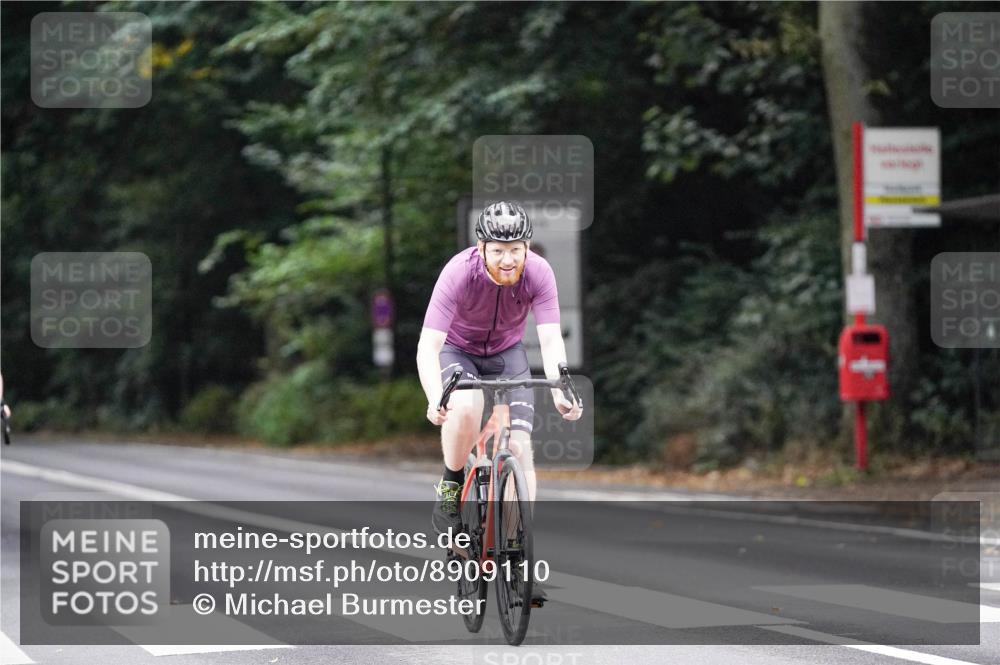 14.09.2025 - Stadtparktriathlon Michael Burmester http://msf.ph/oto/8909110 14.09.2025 09:56:16 Radfahren 531, 593, 615 meine-sportfotos.de