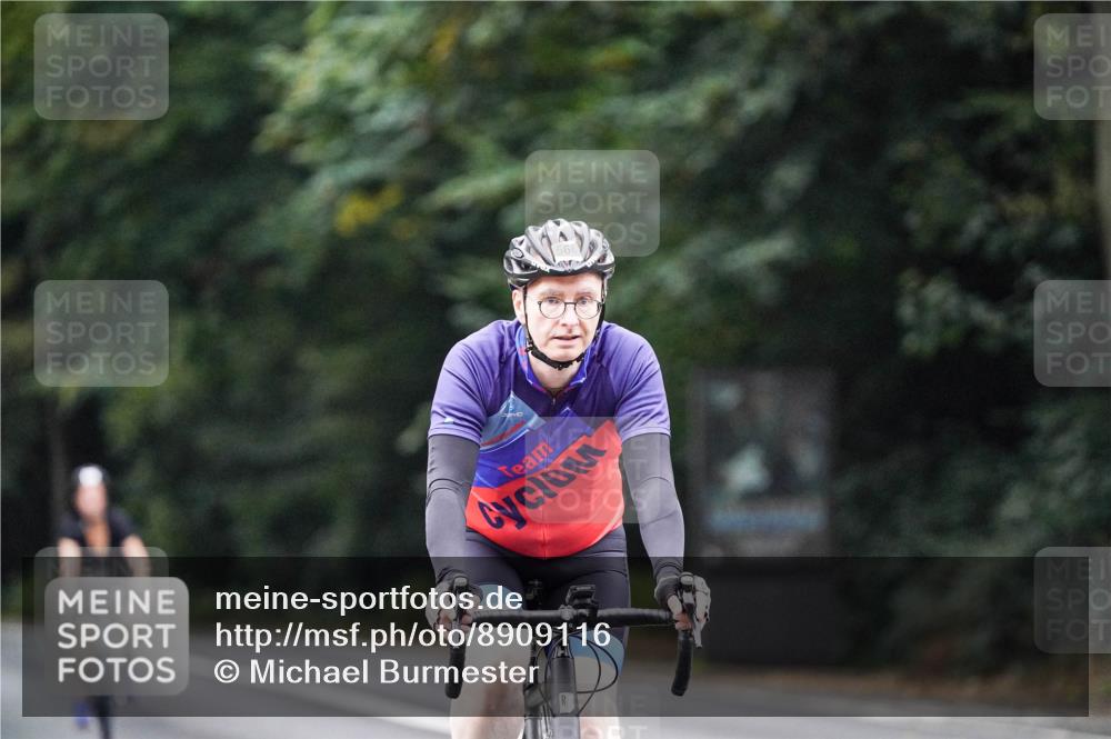 14.09.2025 - Stadtparktriathlon Michael Burmester http://msf.ph/oto/8909116 14.09.2025 09:56:25 Radfahren 527, 566 meine-sportfotos.de