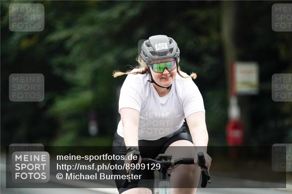 14.09.2025 - Stadtparktriathlon Michael Burmester http://msf.ph/oto/8909129 14.09.2025 09:56:46 Radfahren 440, 517, 535, 553, 619 meine-sportfotos.de
